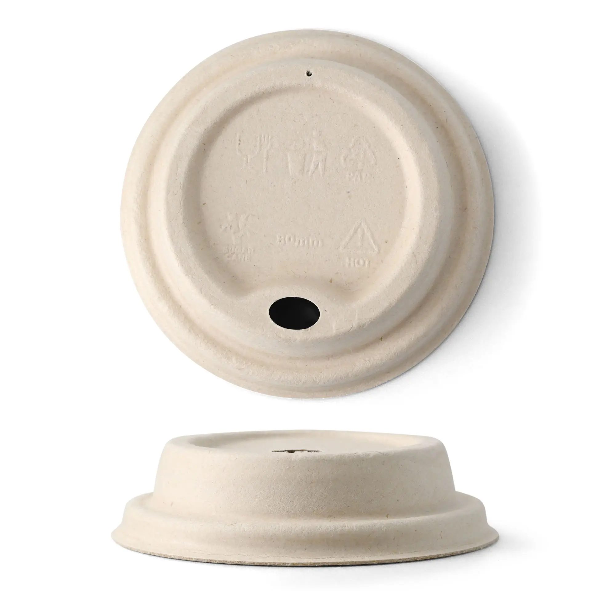Coperchio in canna da zucchero marrone per bicchieri di carta, Ø 80 mm, con apertura per bere e foro di drenaggio sul fondo.