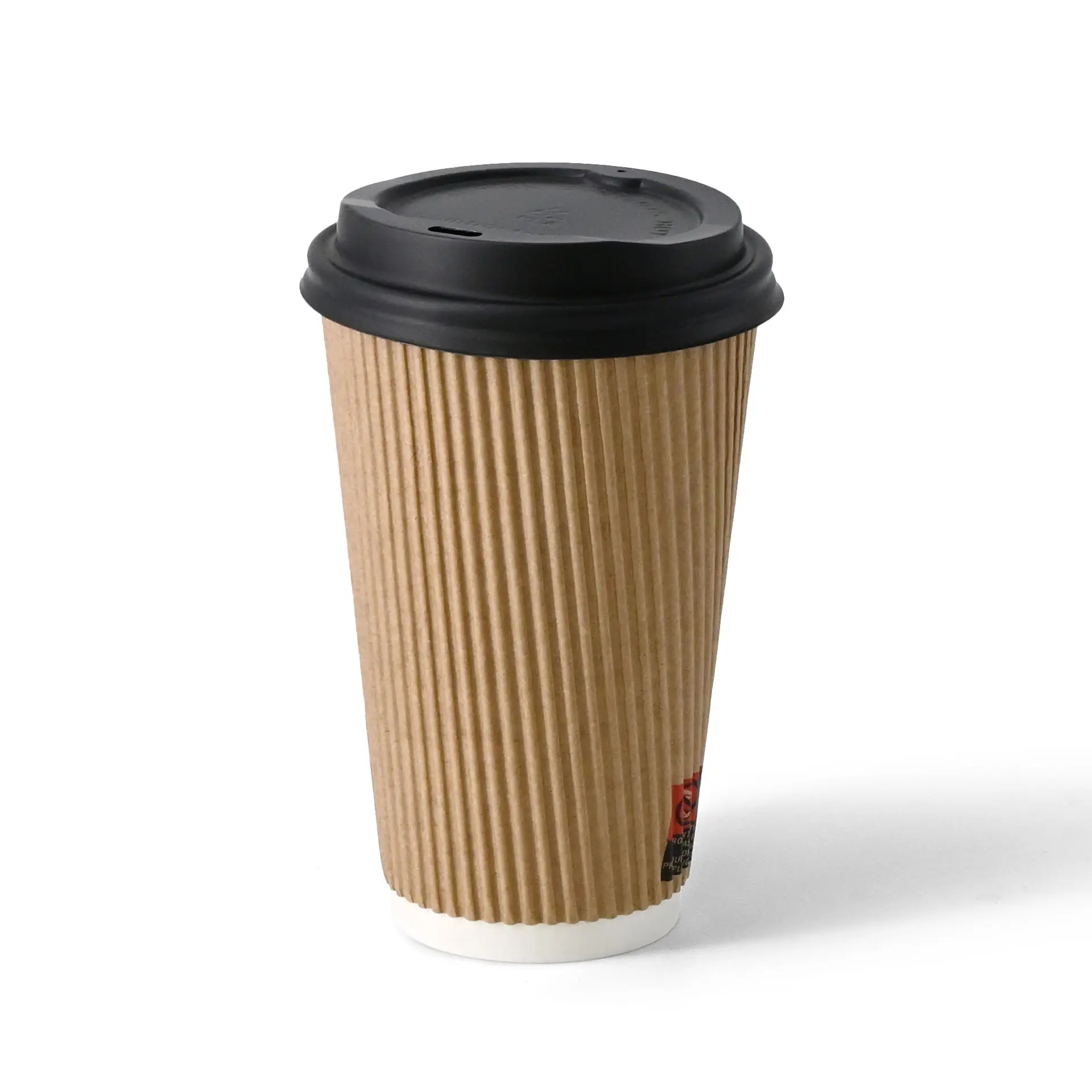 Tazza da caffè marrone a righe con coperchio nero, dimensione 16 oz, interno bianco e altezza di 135 mm.