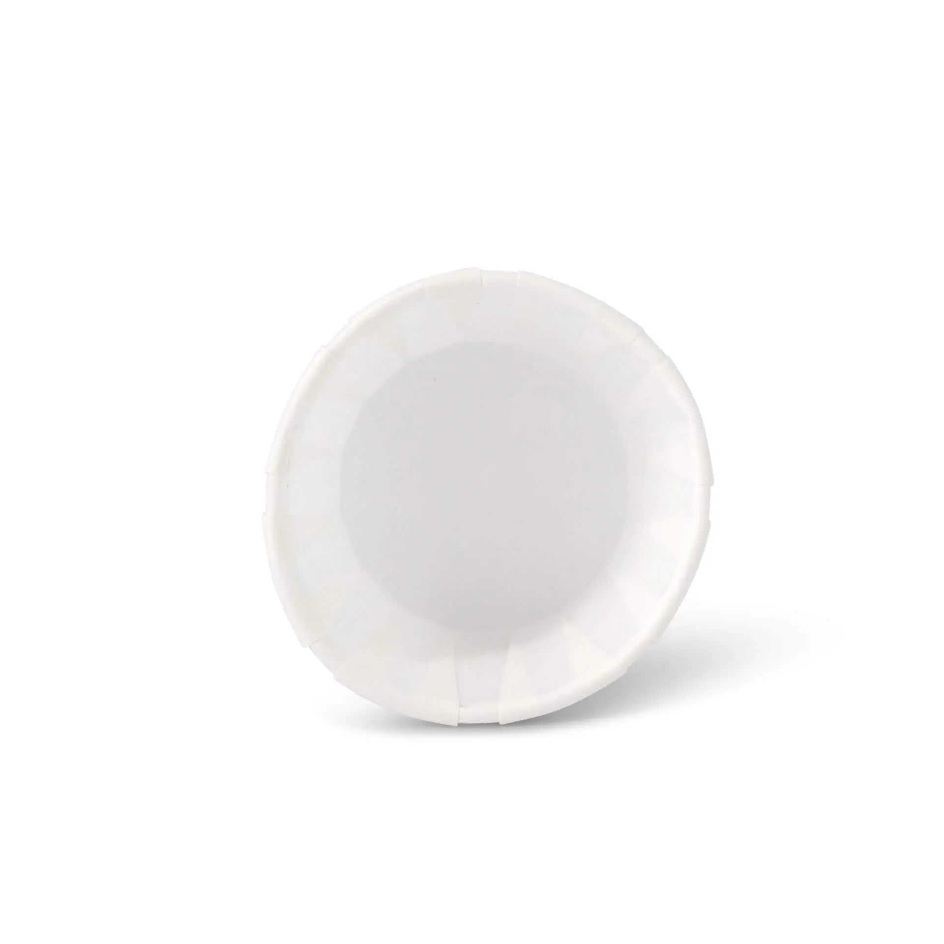 Bicchiere bianco con un diametro di 52 mm e un'altezza di 30 mm, progettato per salse e piccole porzioni.