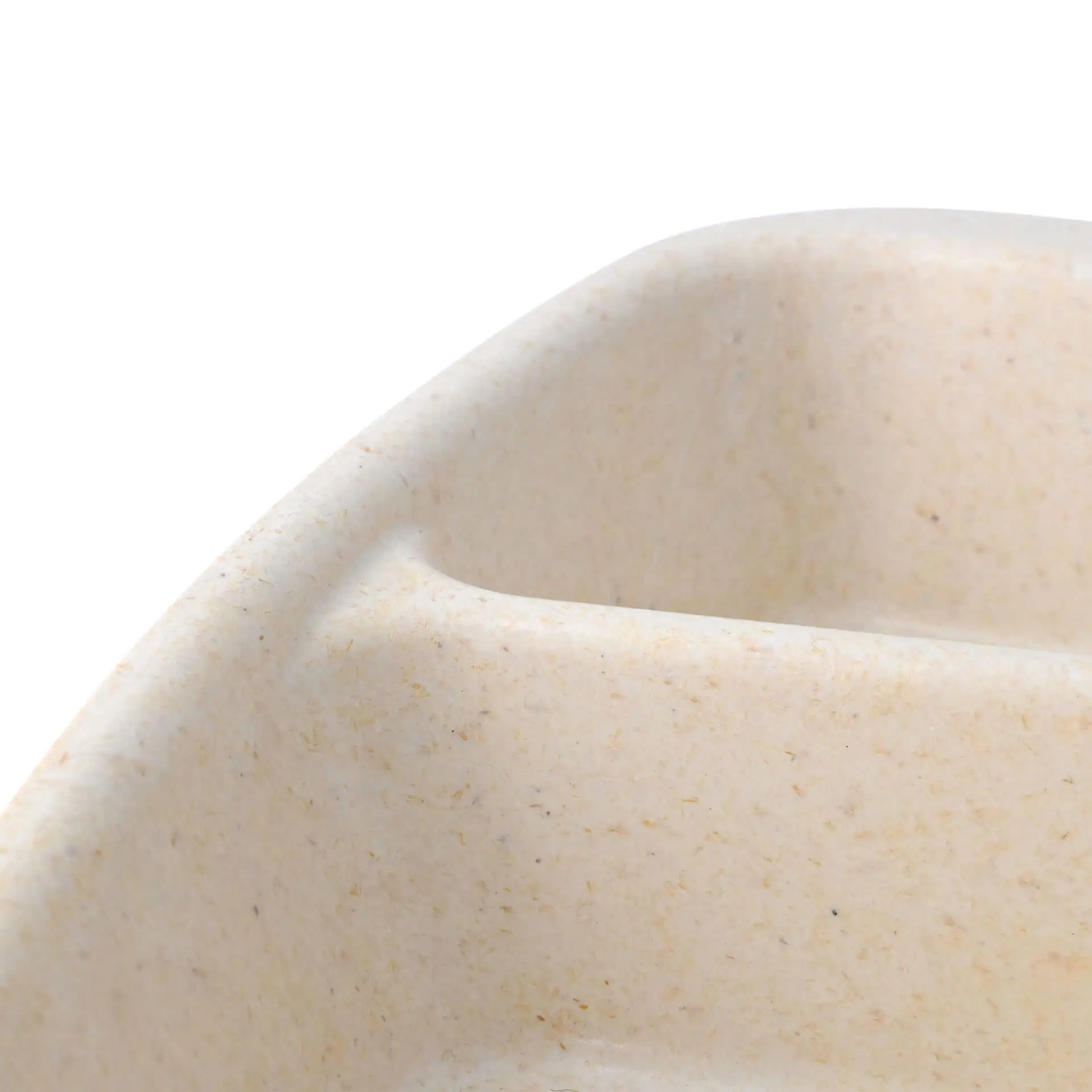 Vassoio per menu riutilizzabile bianco cremoso con tre scomparti, progettato per servire più componenti di pasto.