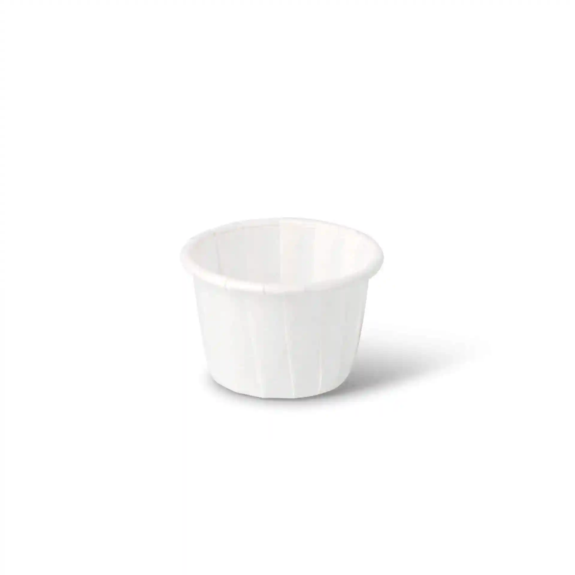 Bicchiere bianco con un'altezza di 30 mm e un diametro superiore di 48 mm, capienza di 35 ml.
