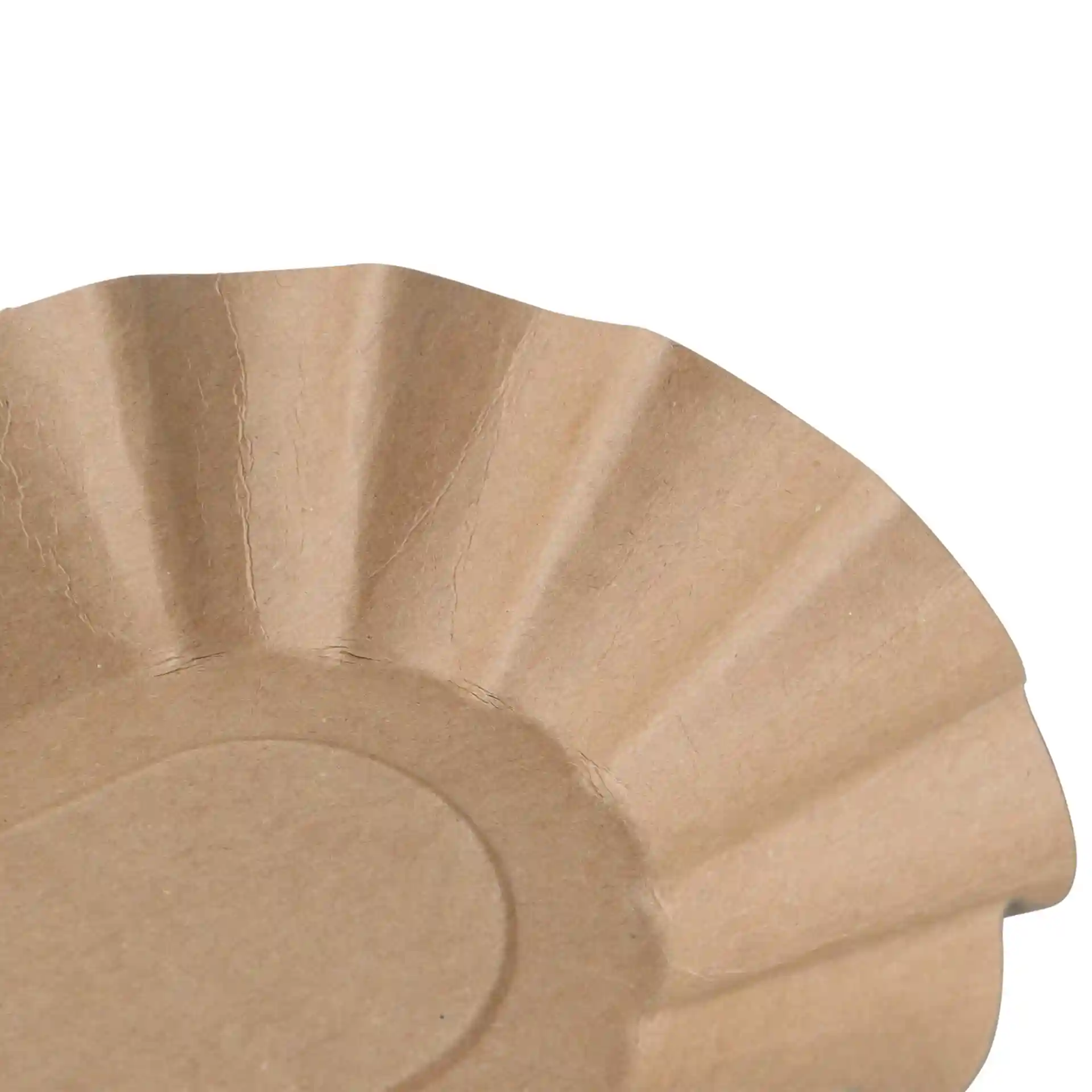 Vassoio alimentare ovale marrone in carta con bordi ondulati, misura 19,5 x 11 x 3 cm, in cartone.