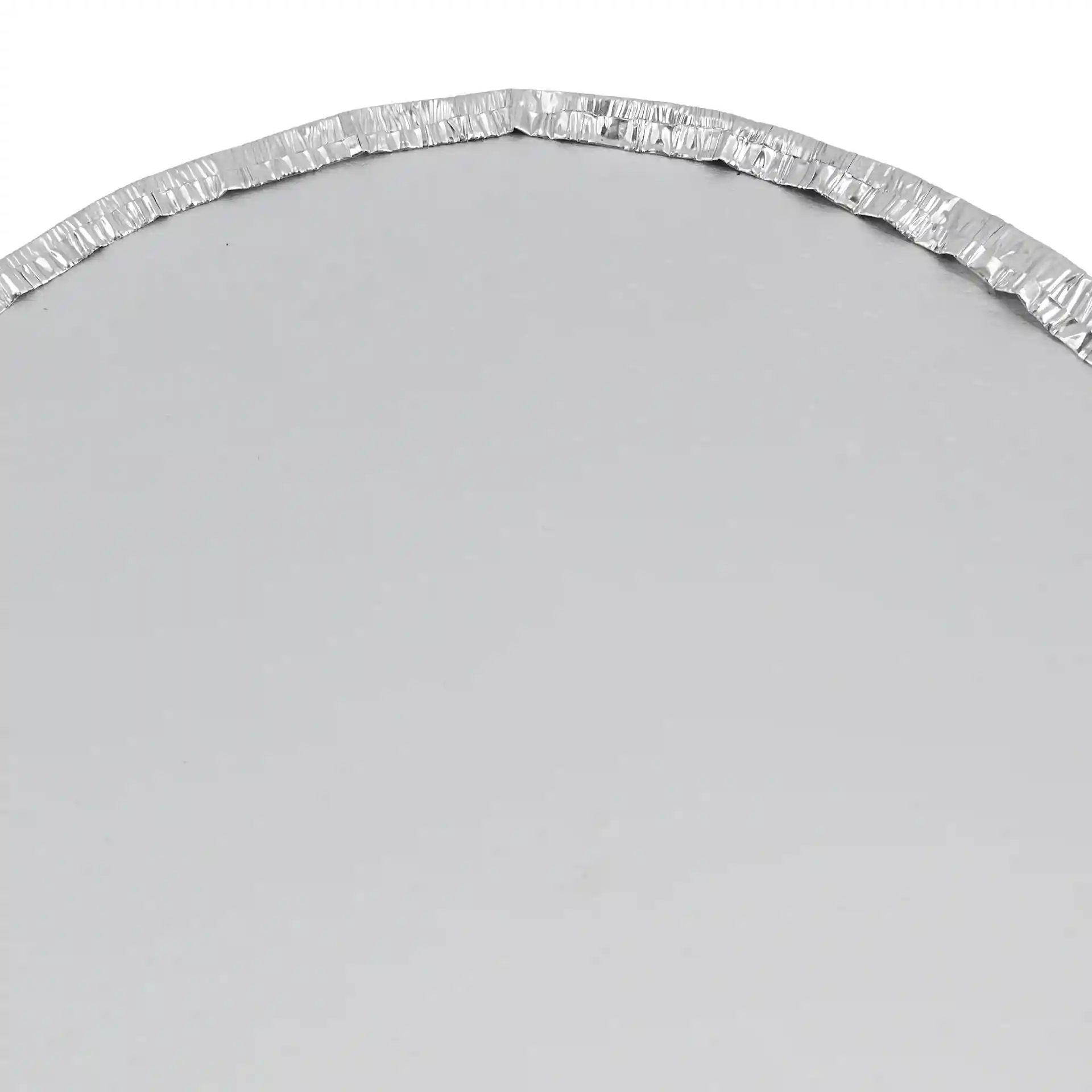 Coperchio rotondo in cartone di alluminio per contenitore da 830 ml, con un diametro di 180 mm e bordo arricciato.