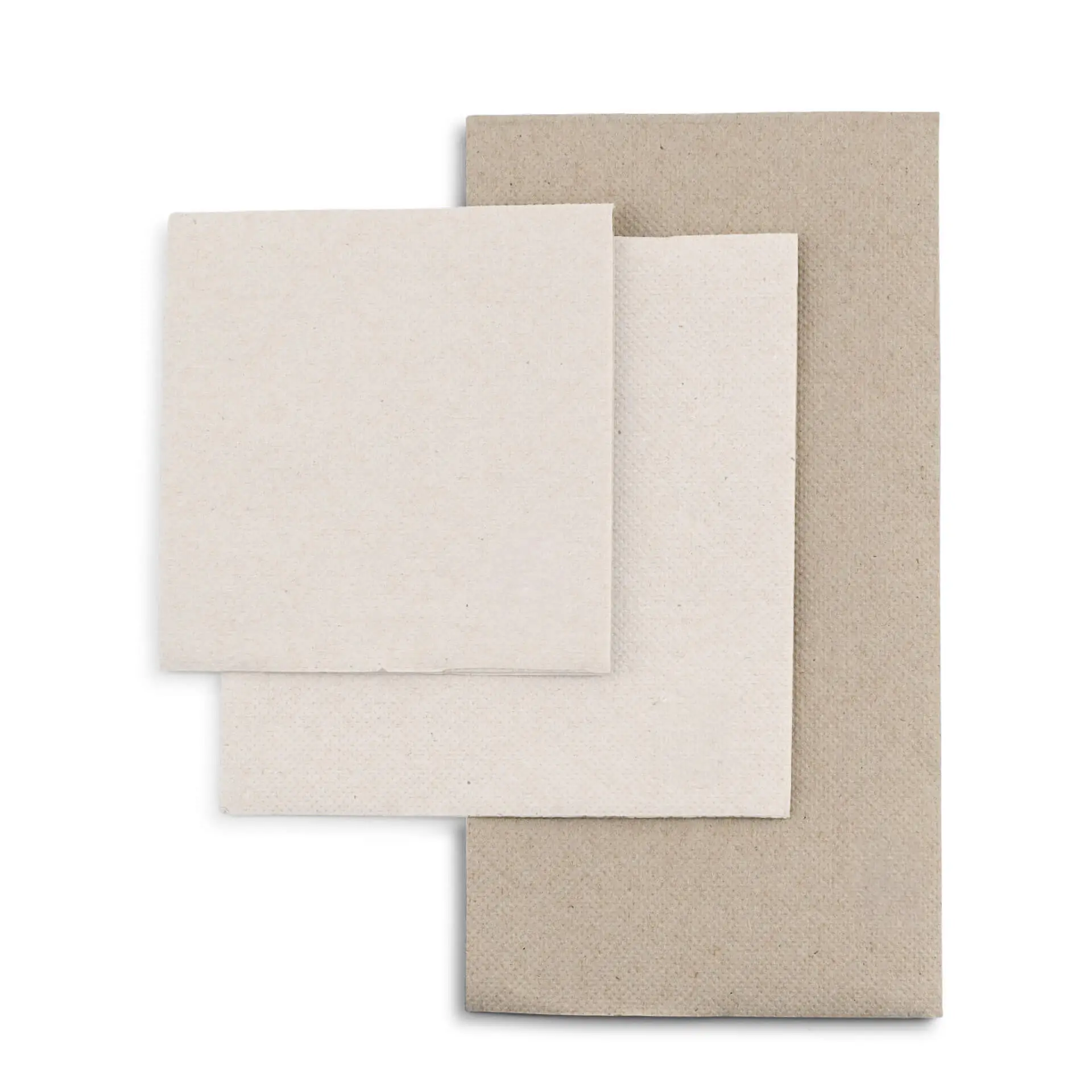 Tre tovaglioli in carta riciclata non sbiancata di diverse dimensioni, disposti in forma rettangolare con segni visibili.