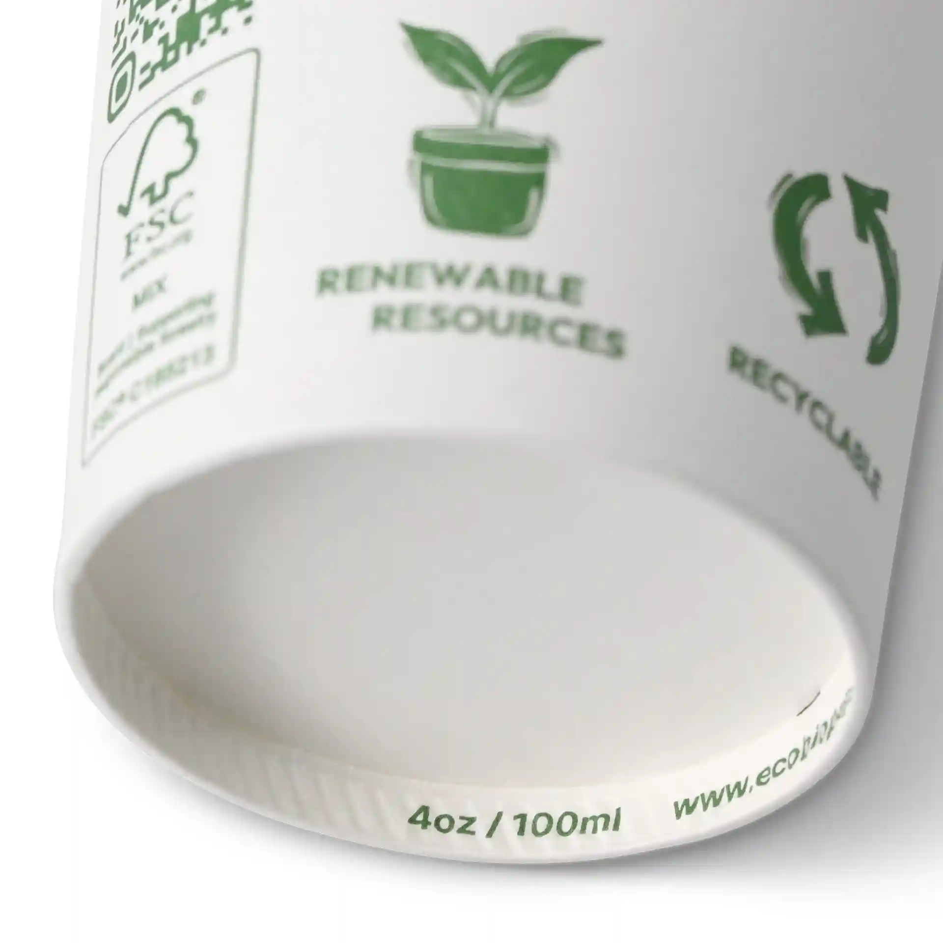 Bicchiere di carta bianco con icone verdi, mostra una pianta, simbolo di riciclo e misure di 4 oz / 100 ml sul fondo.
