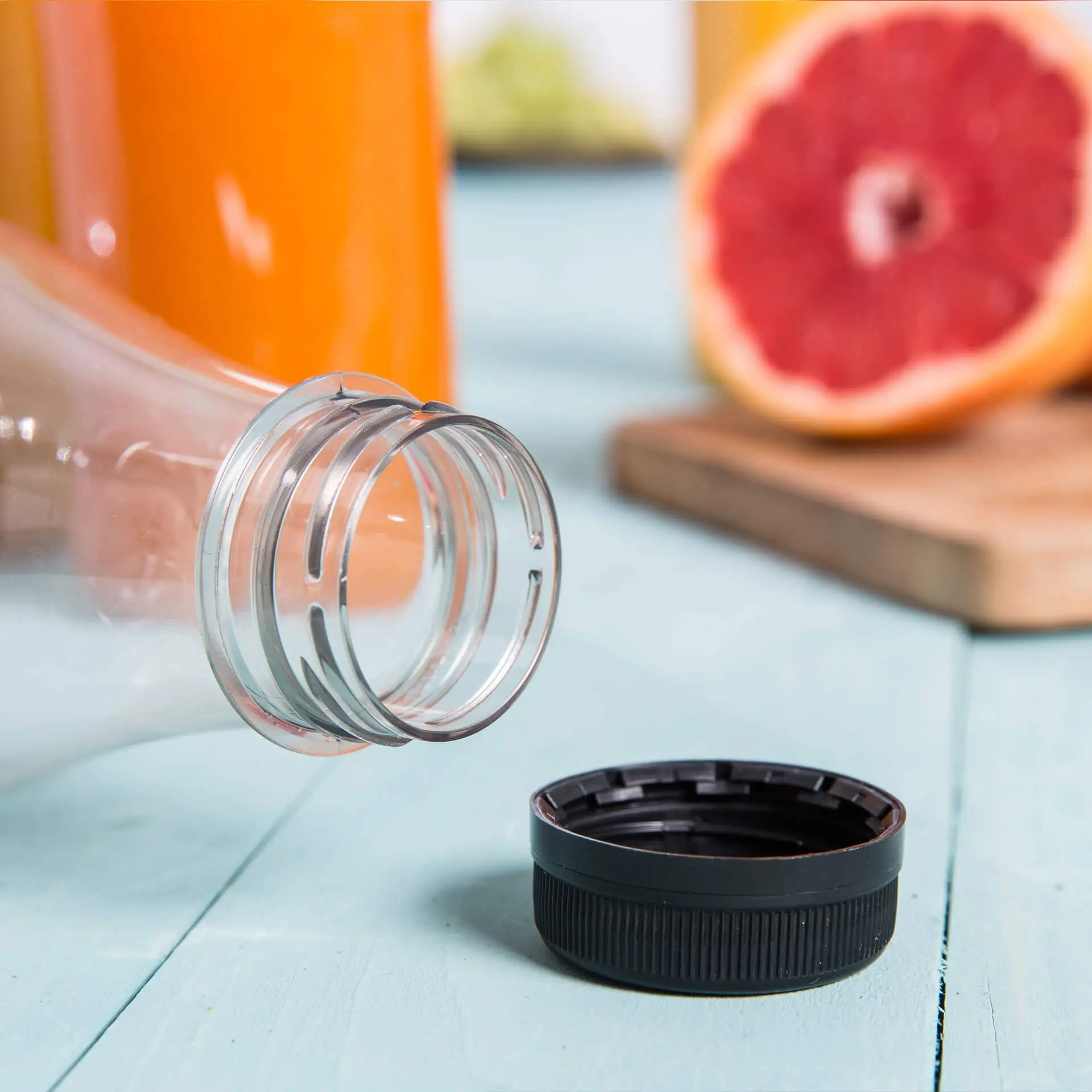 dcd03039-rpet-flaschen-500-ml-klar-deckel-schwarz-6