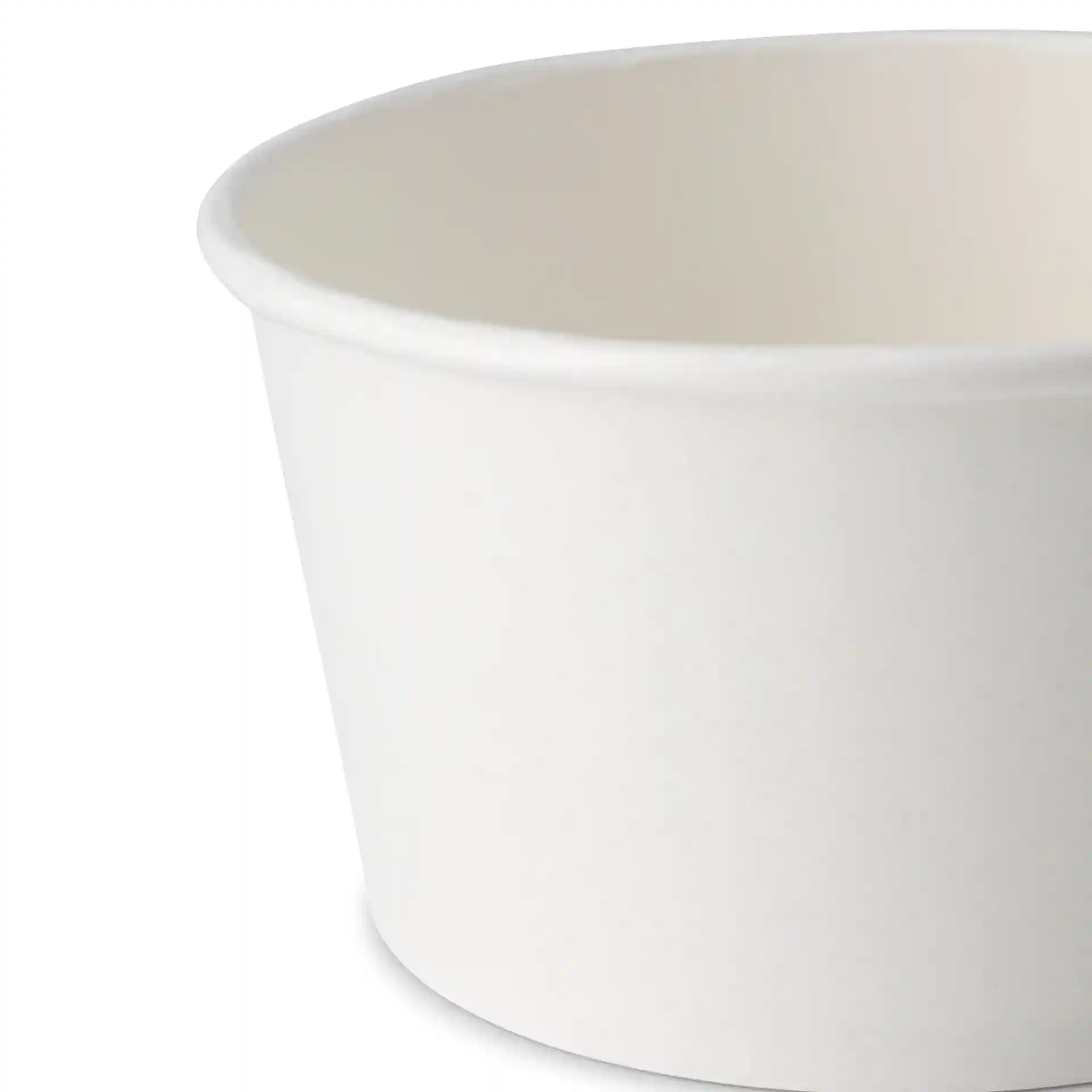 Contenitore rotondo in carta bianca per zuppa con rivestimento ecologico, mostra l'interno e il bordo superiore.