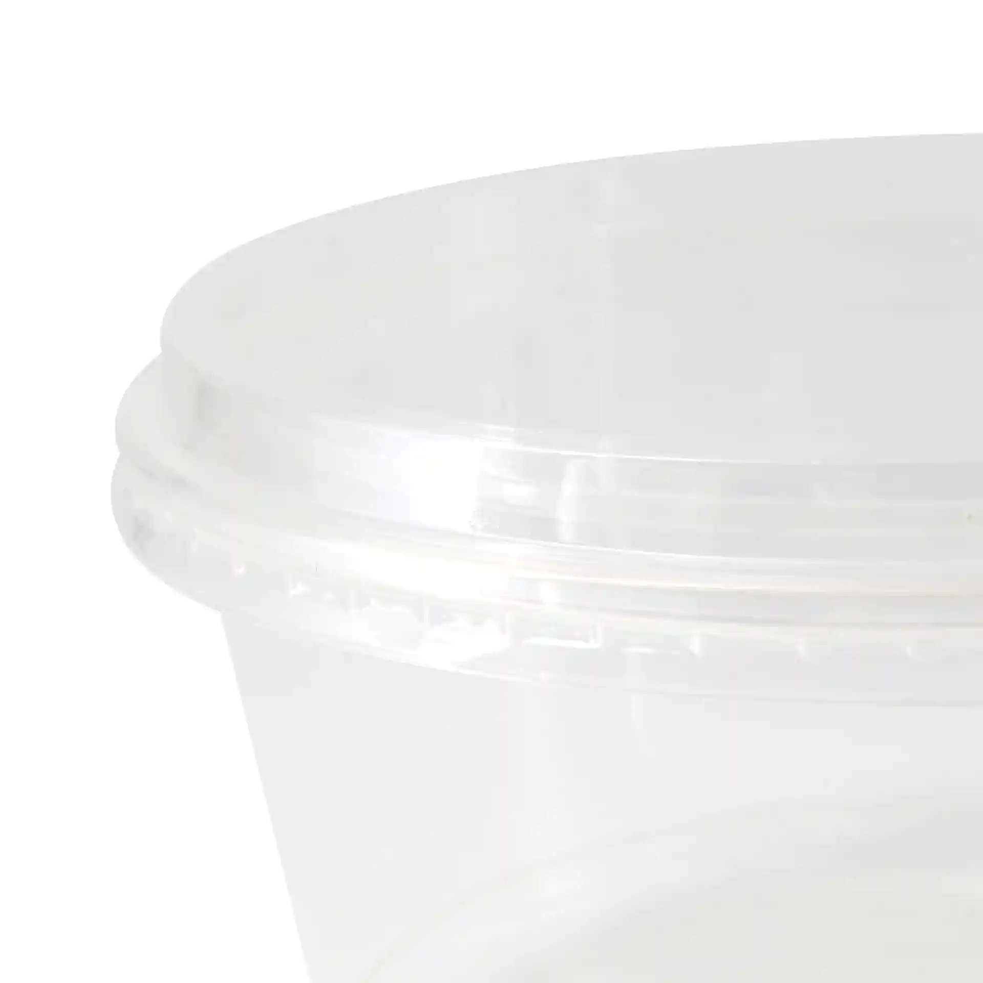 Coperchio rotondo trasparente per bicchieri, con un diametro di 112 mm e un'altezza di 16 mm.