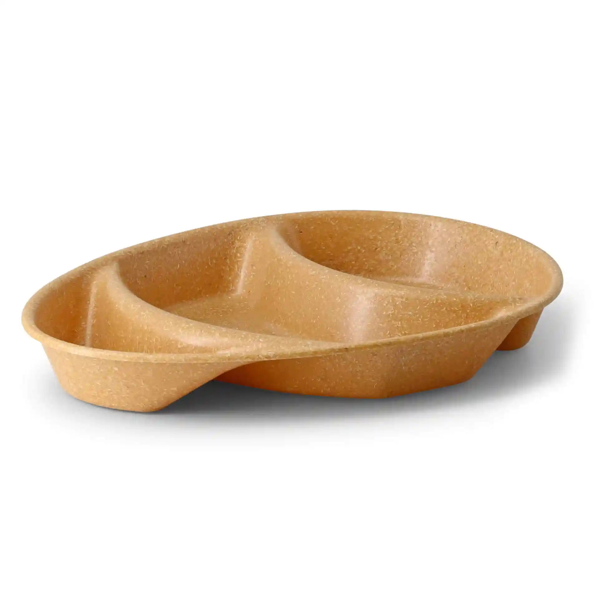 Piatto riutilizzabile marrone con tre scomparti, forma a goccia, misura 27,5 x 20 cm.