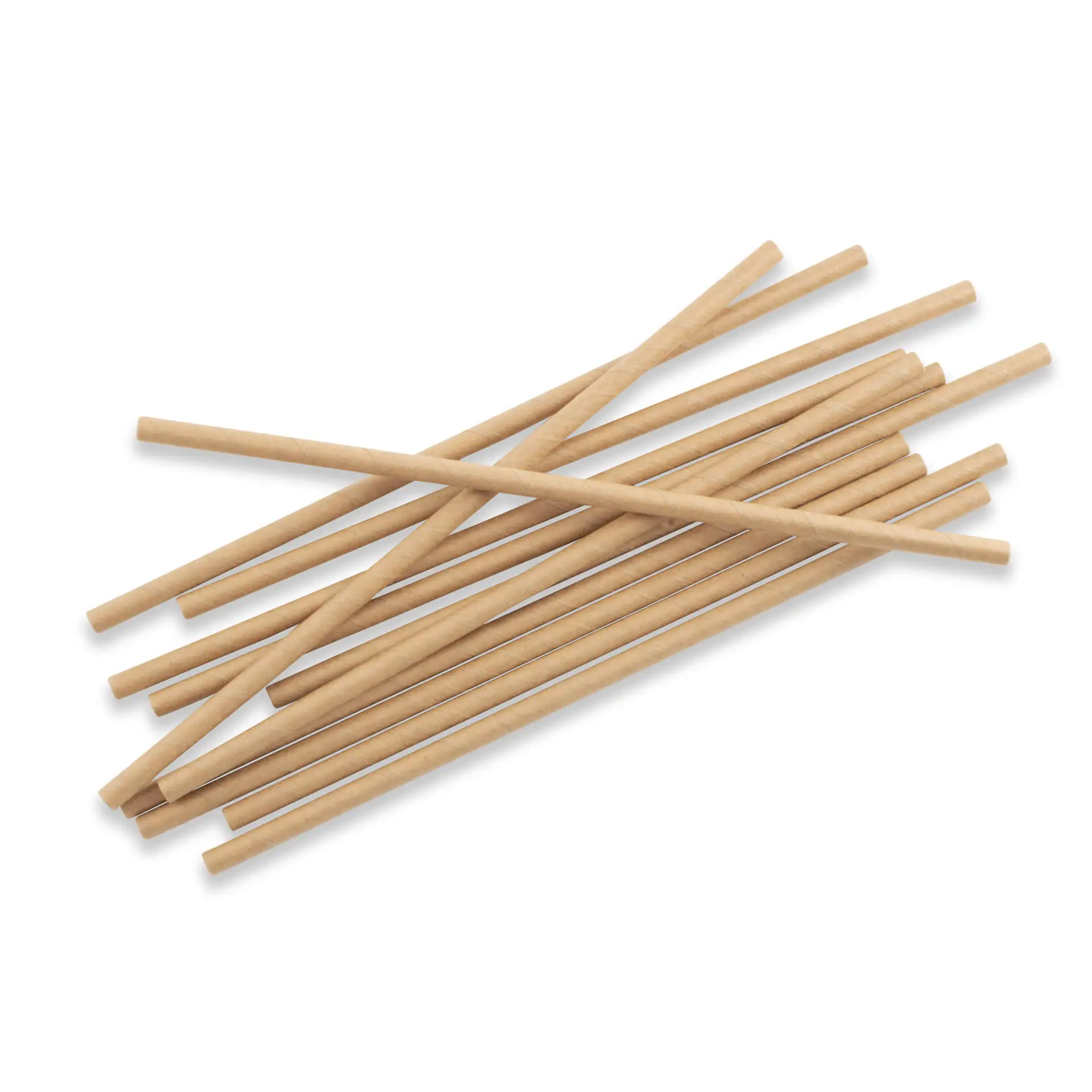 Straws in carta marrone sostenibili, lunghi 20 cm e con un diametro di 0,6 cm, disposti su uno sfondo bianco.