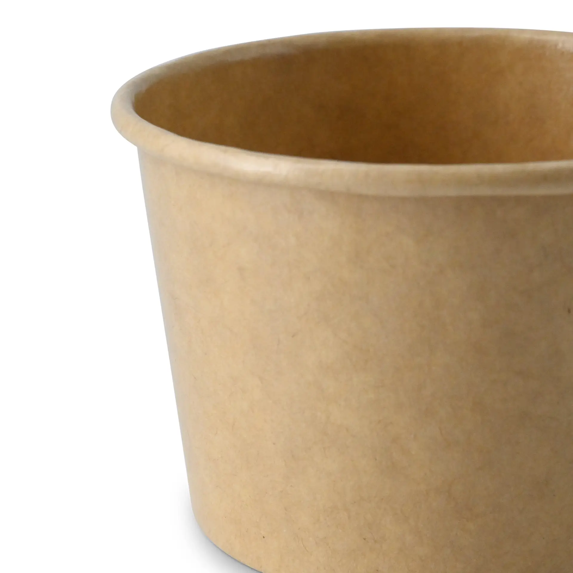 Una tazza di carta marrone con apertura, che mostra un esterno liscio e semi-rigido.