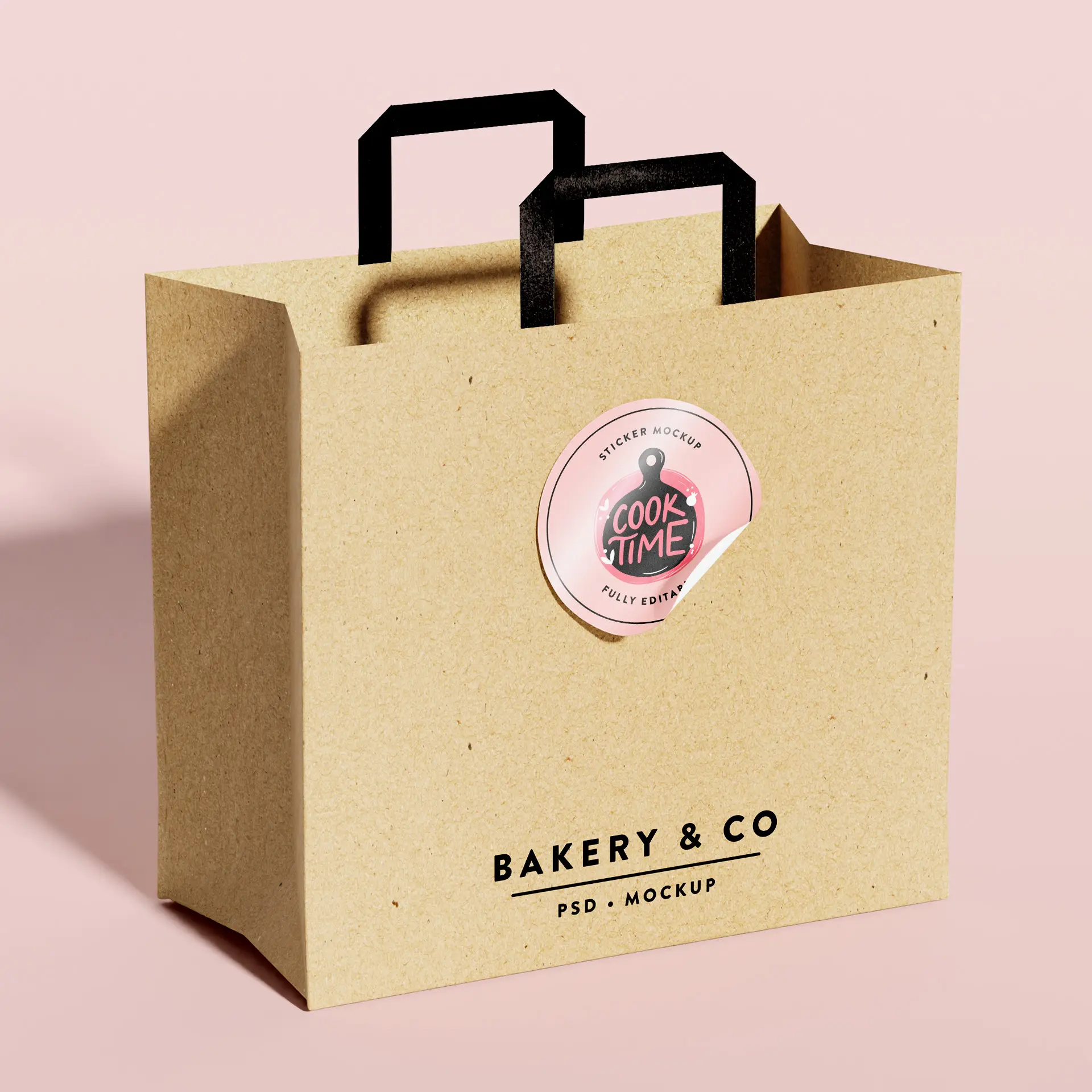 Borsa in carta kraft marrone con manici neri e un adesivo rotondo con "Tempo di cottura" e branding.