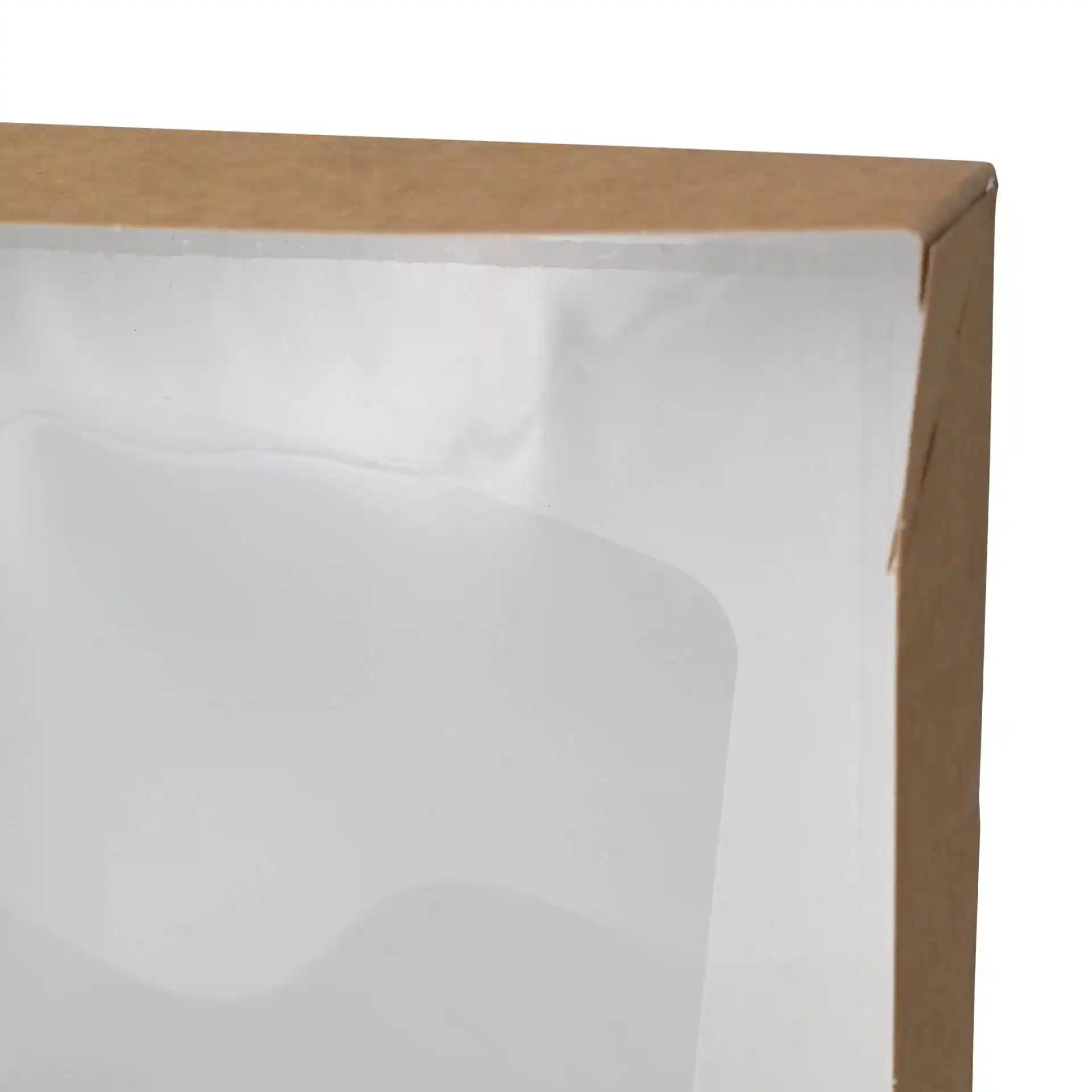 Scatola a finestra in cartone con esterno marrone e interno bianco, misura 20 x 12 x 4 cm.