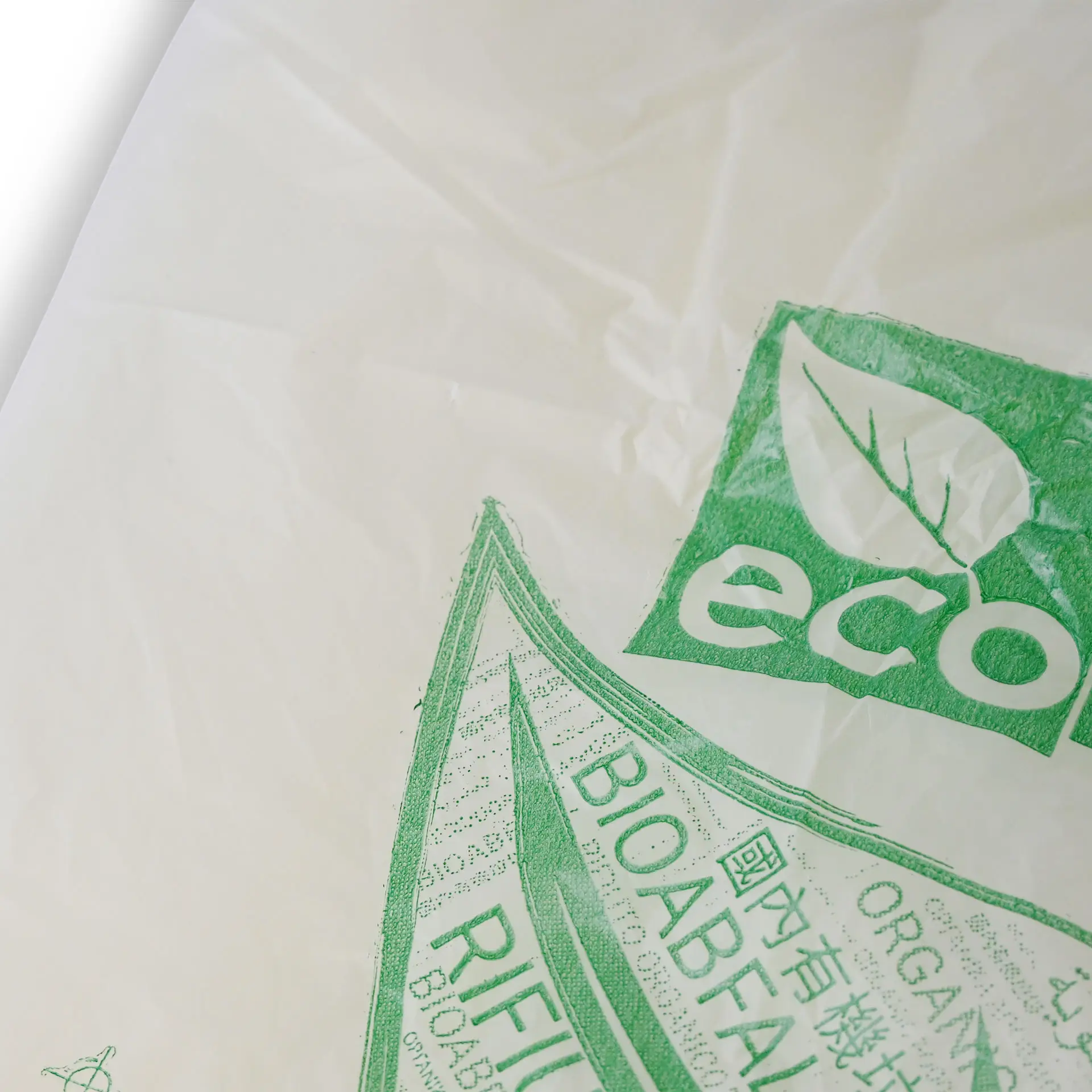 Sacchetto bio trasparente in 100% PLA con marchi ecologici. Adatto per la gestione dei rifiuti.