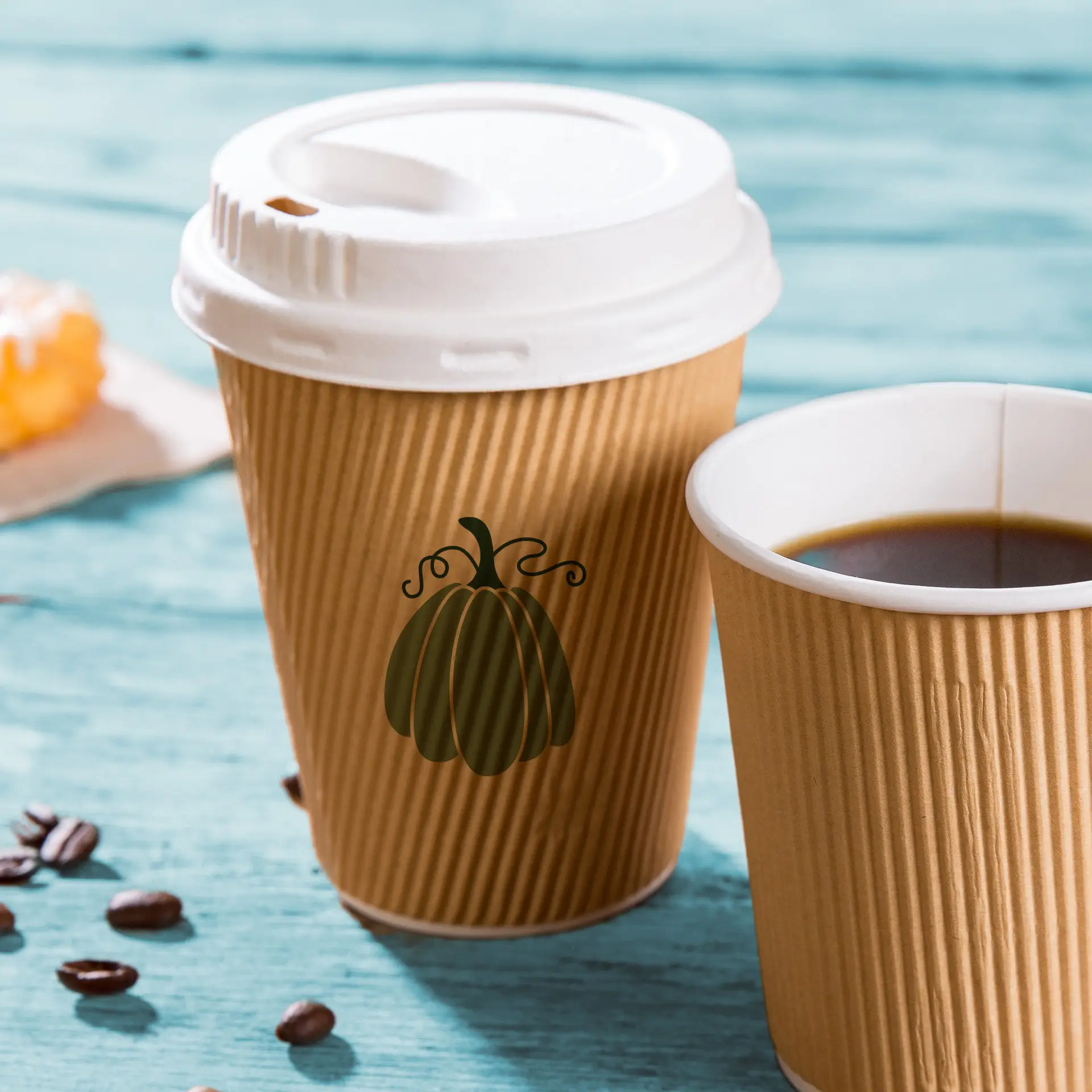 Riffelbecher bedruckt, 250 ml / 10 oz, braun / weiß, PE-beschichtung