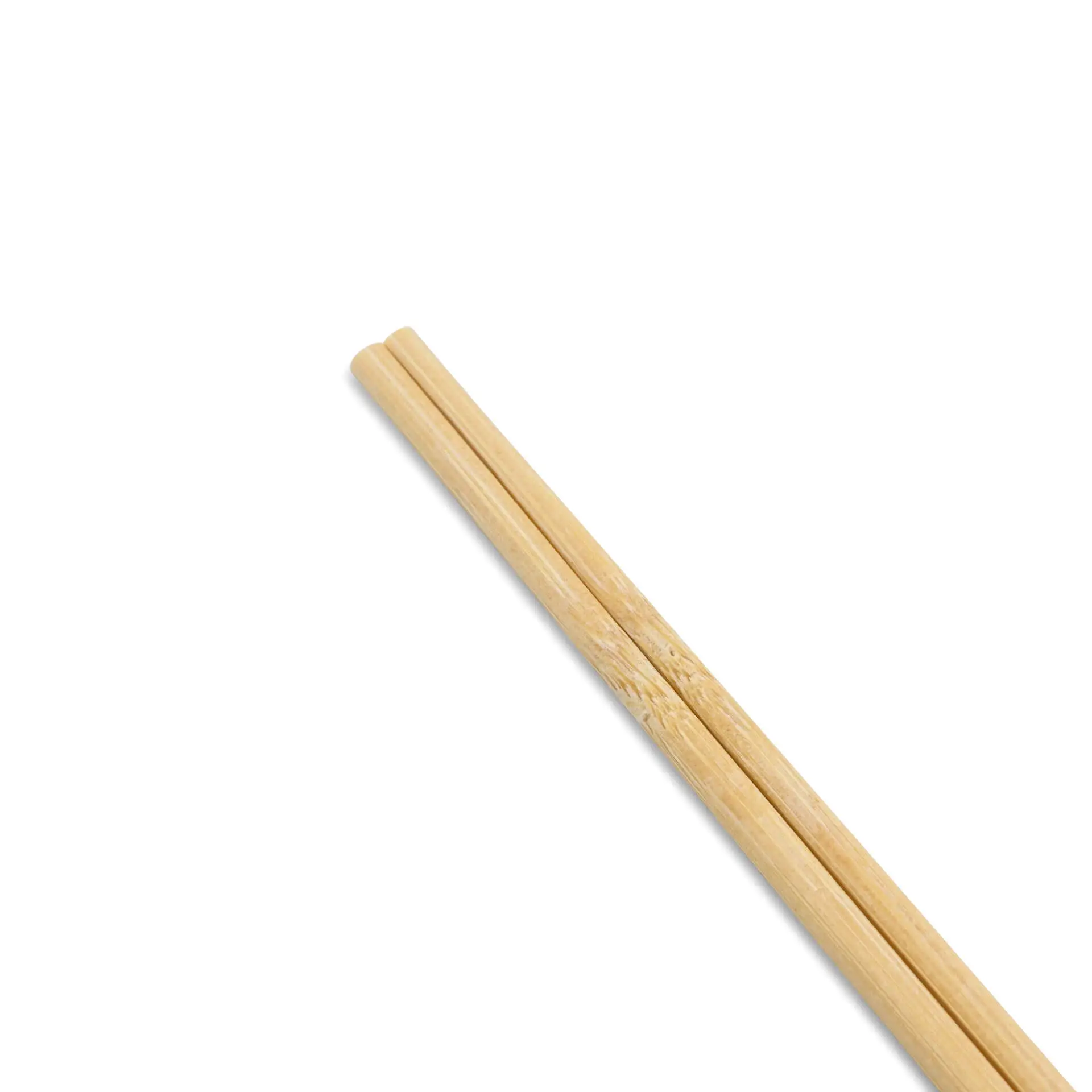 Bacchette in bambù, lunghe 20 cm, posizionate in diagonale su uno sfondo bianco semplice, confezionate singolarmente.