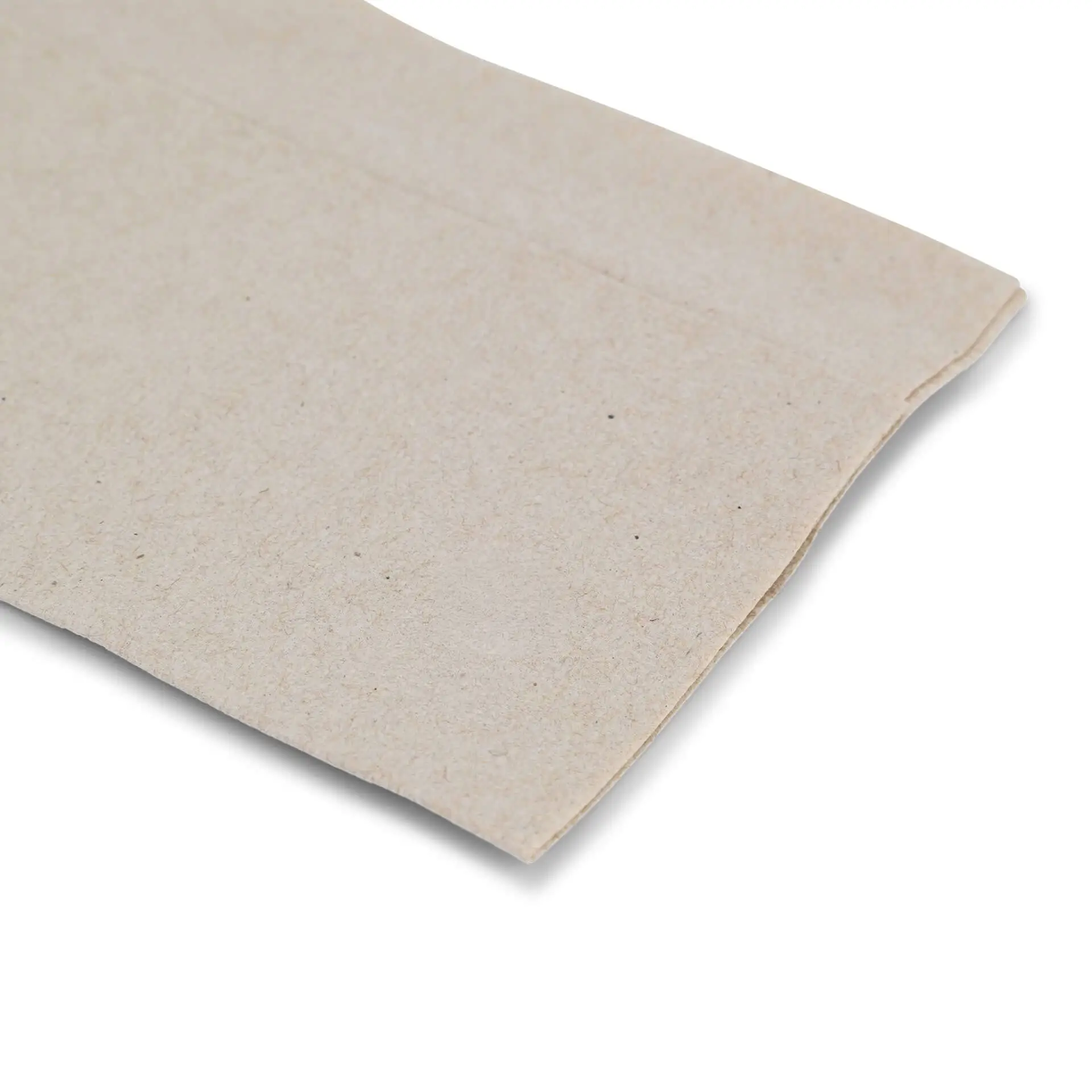 Immagine di un tovagliolo di carta non sbiancato di forma rettangolare con un simbolo di riciclo stampato.