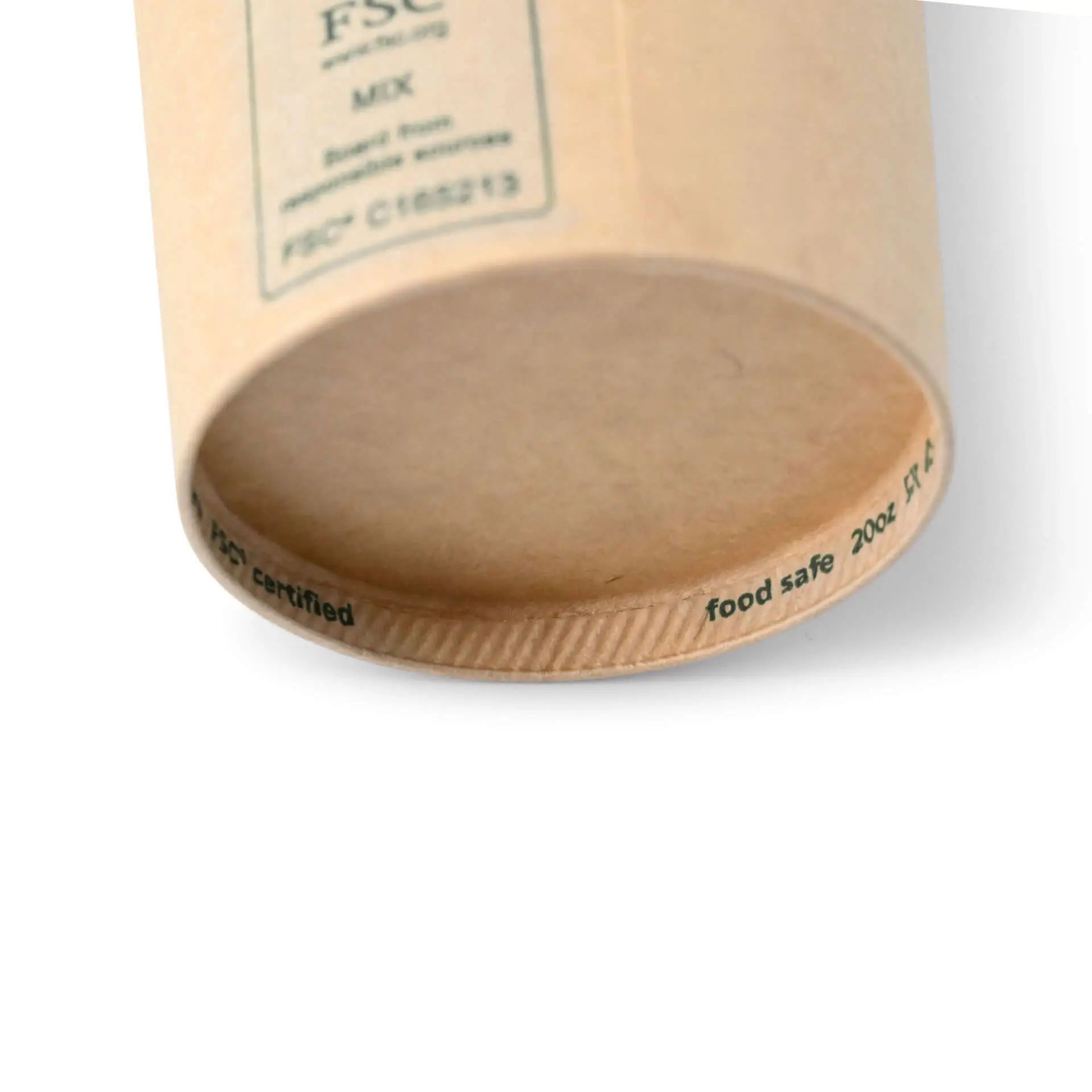Bicchiere di carta marrone da 20 oz con rivestimento PE; il testo visibile include 'certificazione FSC', 'compostabile a casa' e 'sicuro per alimenti'.