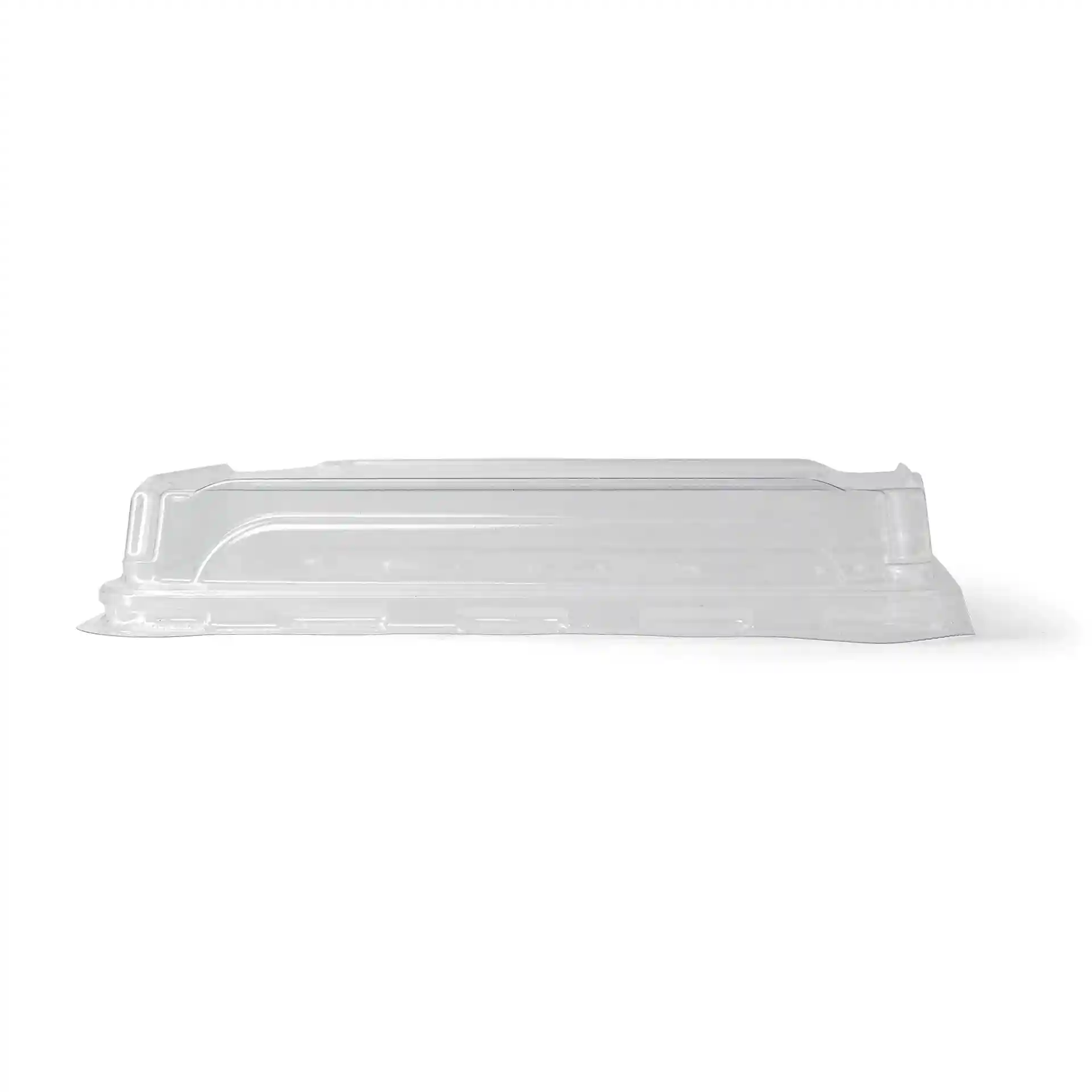 Coperchio in PET trasparente per scatole di sushi, misura 22 x 14 x 3 cm, mostrato di lato su uno sfondo semplice.