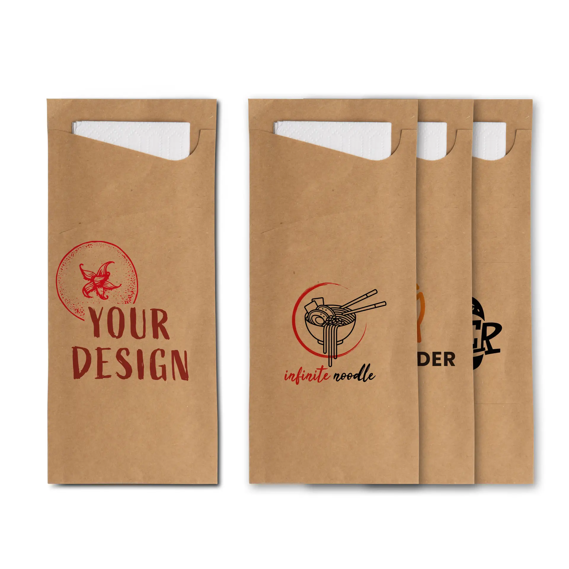 Sleeve per posate in kraft marrone con tovagliolo bianco, con un logo circolare di un tucano dai colori vivaci.