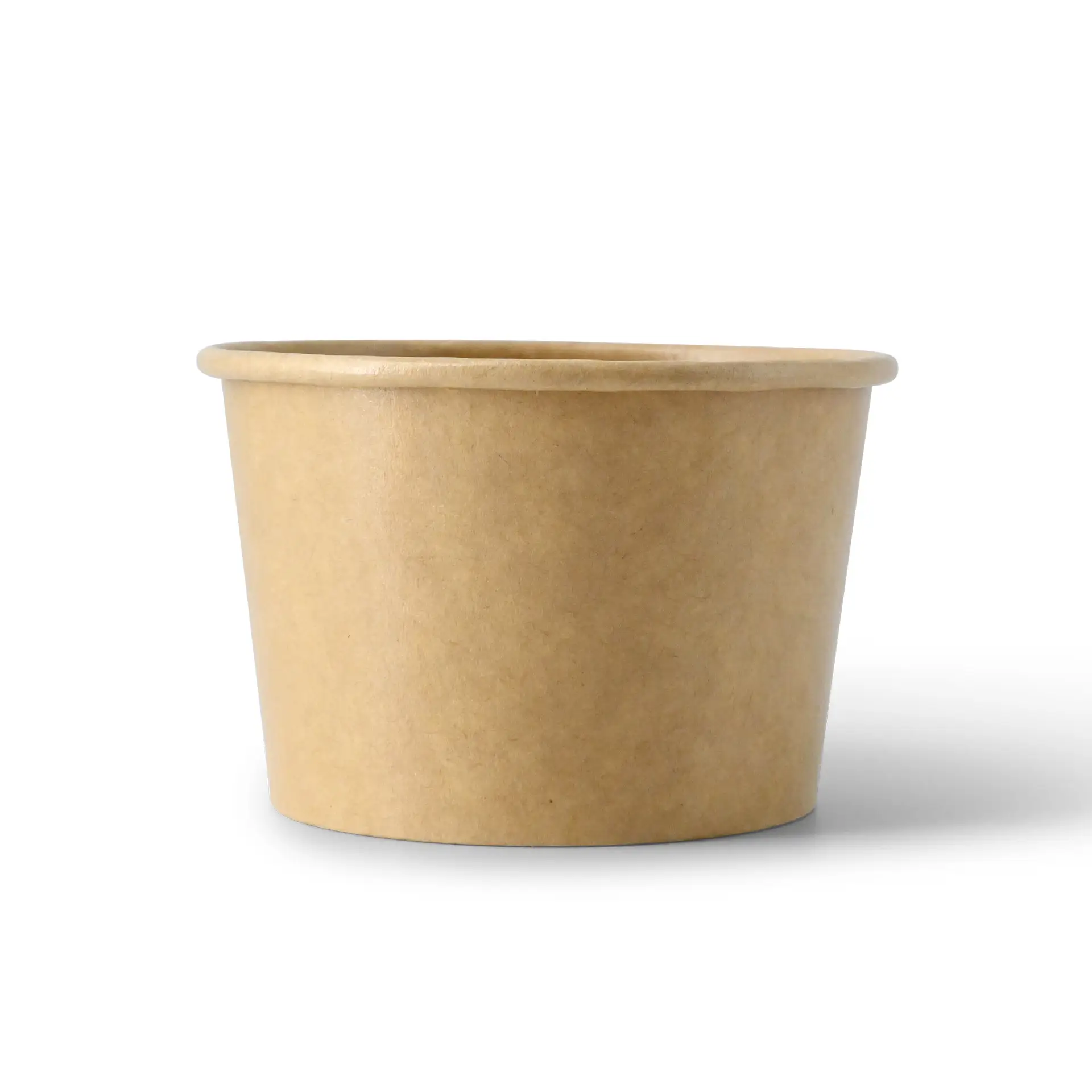 Un bicchiere di carta marrone, superficie liscia e bordo leggermente svasato, con un'ombra sul fondo.