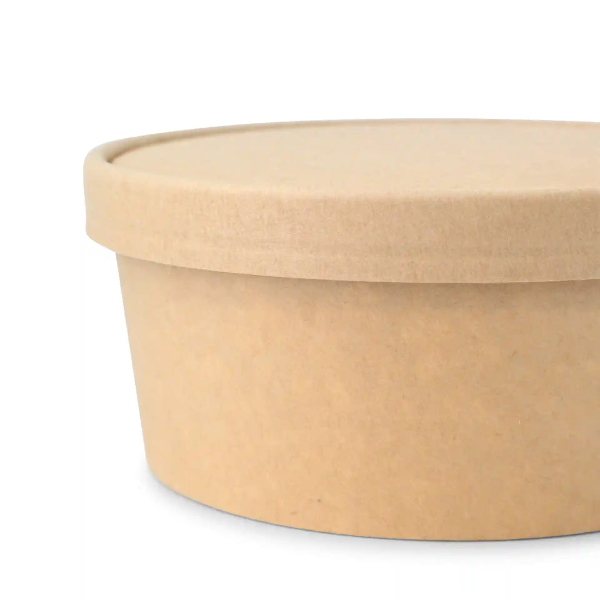 Contenitore rotondo in cartone marrone con coperchio, diametro 150 mm e altezza 17 mm.