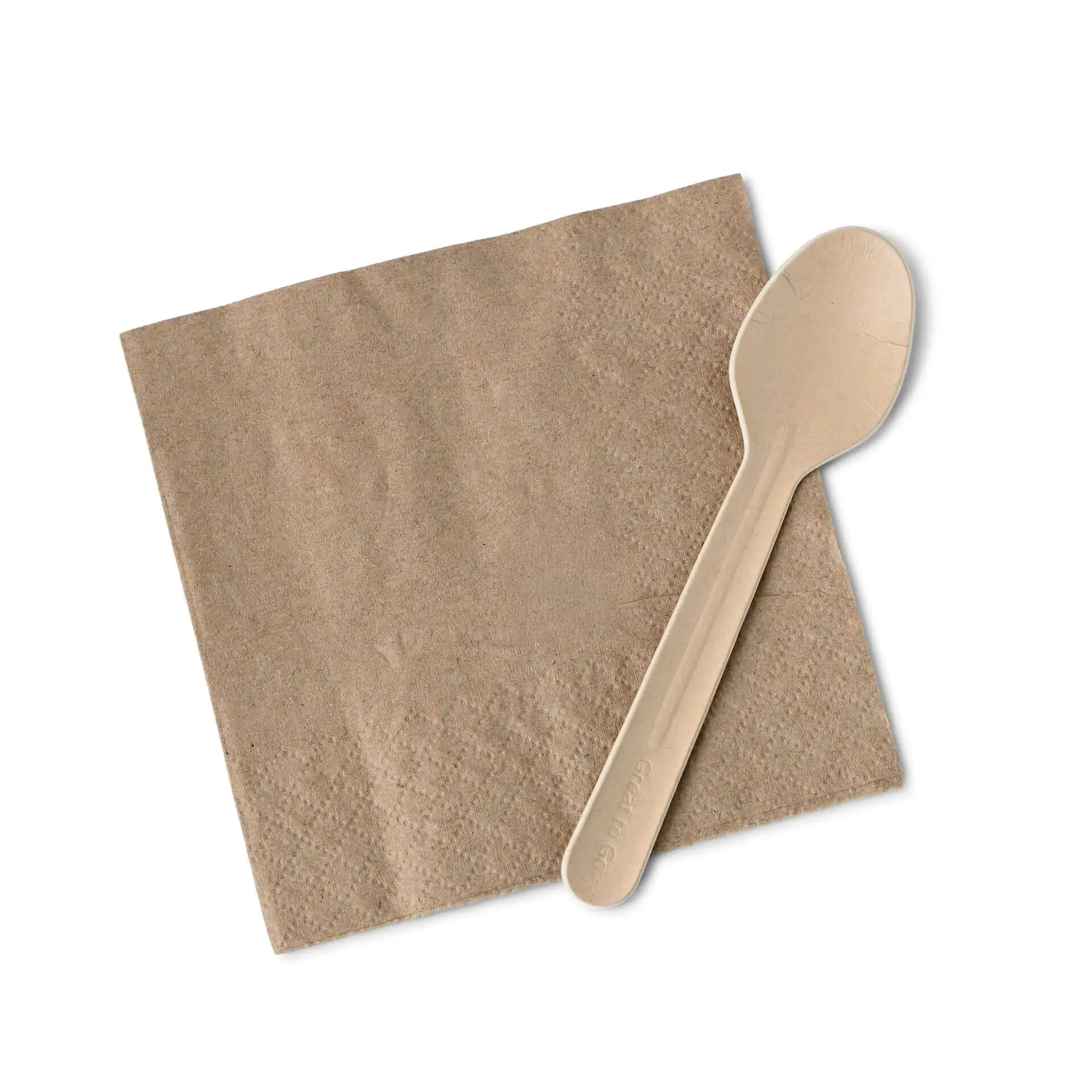 Cucchiaino di carta marrone su un tovagliolo marrone con superficie testurizzata, con simbolo di riciclo e testo.